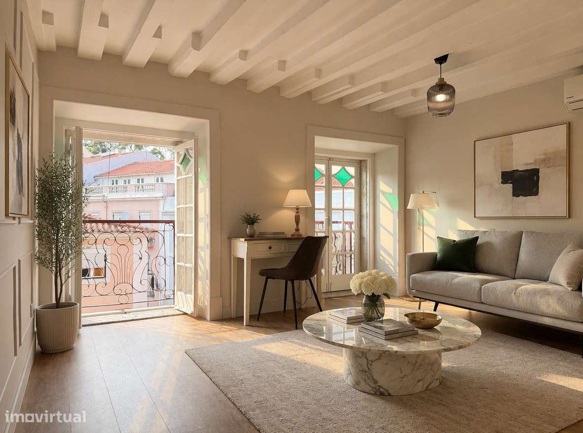 T2 Renovado com Varanda e Vista Castelo, Príncipe Real, Lisboa-0