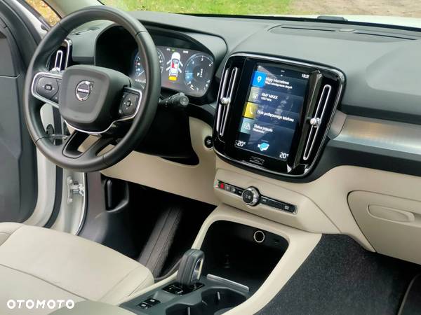 Volvo XC 40 D3 - 19