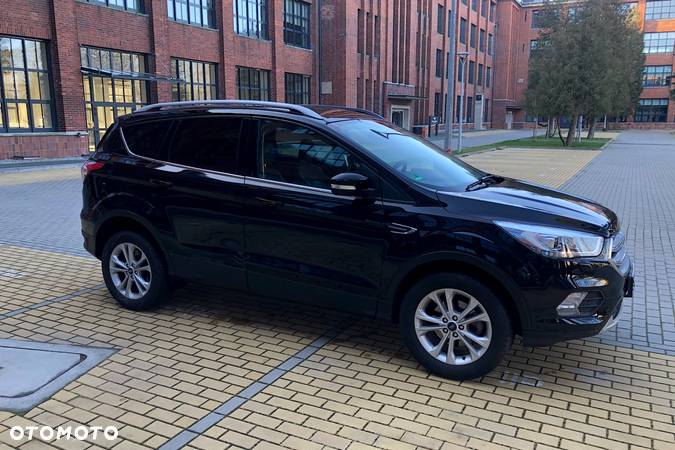 Ford Kuga 1.5 EcoBoost 2x4 Titanium - 19