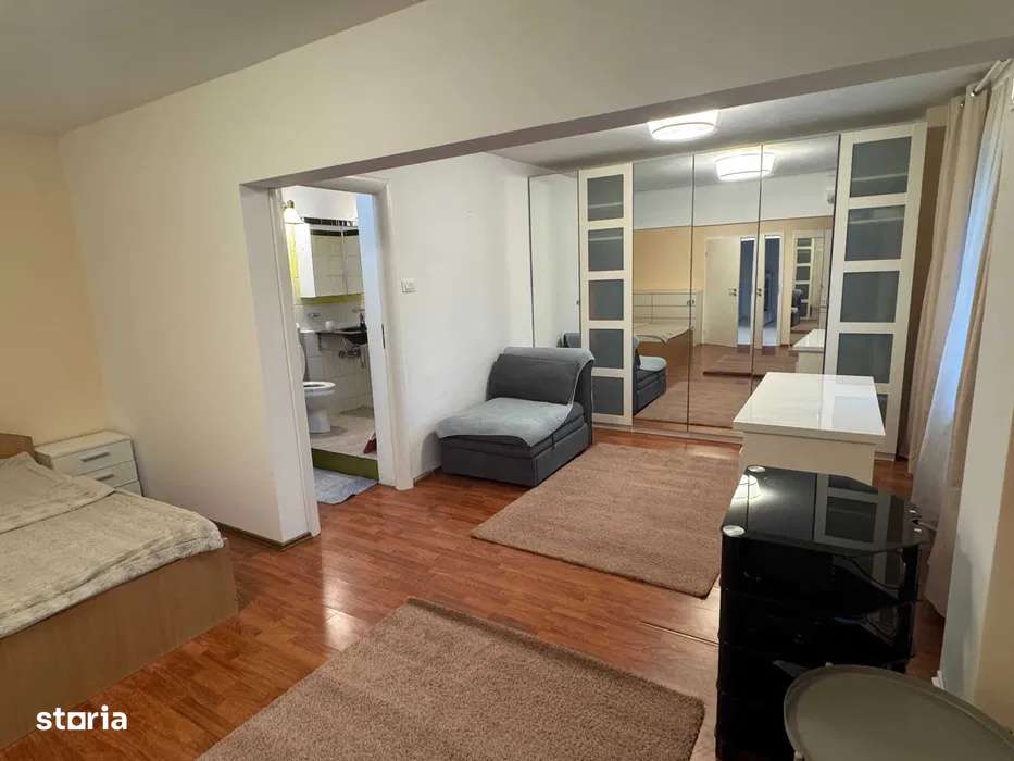 Apartament 3 camere de inchiriat / Salaj / Soseaua Salaj / Mobilat / 9 - Imagine principală: 5/8