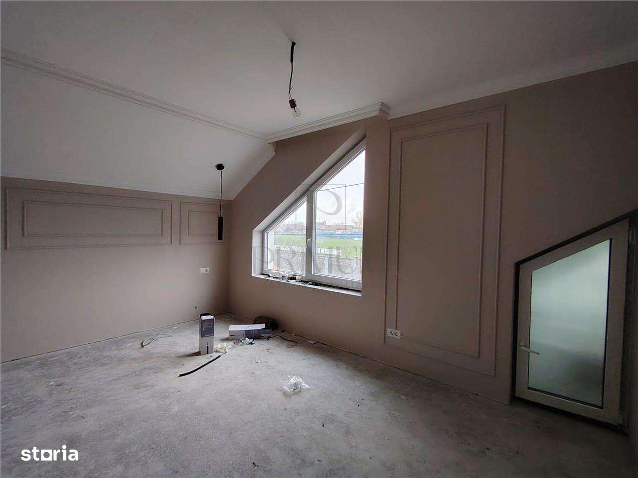 Casa Individuala - RONAT - Dormitor la parter - bucatarie separata.-19