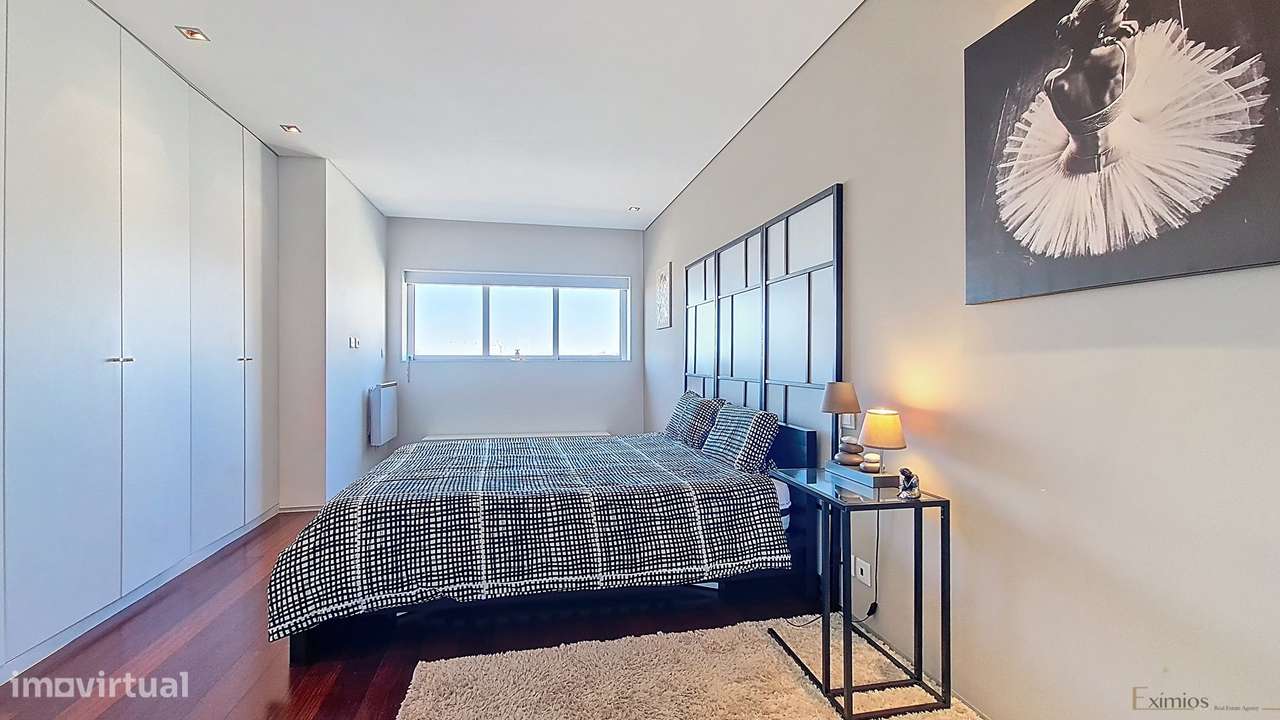 Apartamento T2 com garagem, em Árvore-11