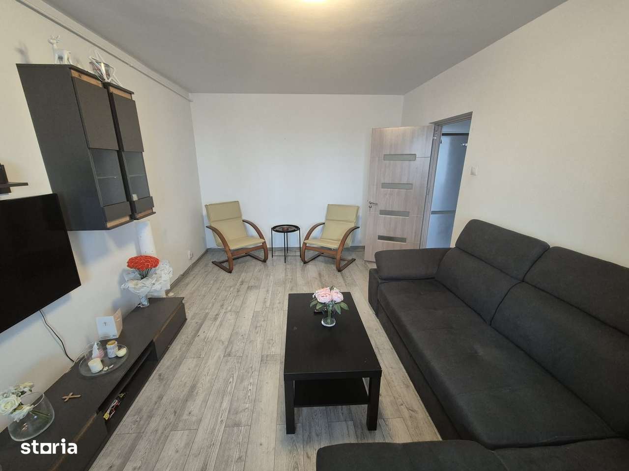 Baba Novac vanzare apartament de 2 camere renovat