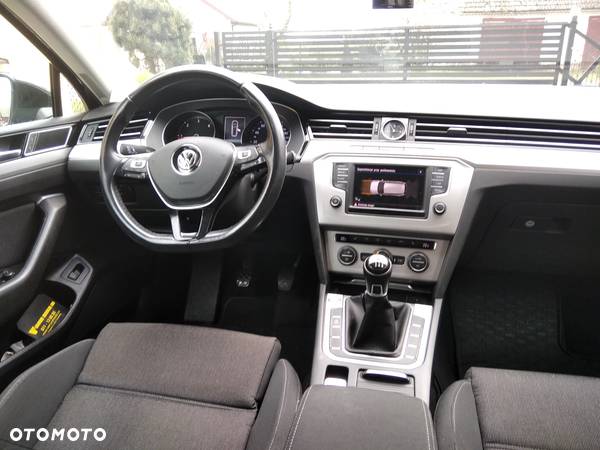 Volkswagen Passat 2.0 TDI BMT Comfortline - 27