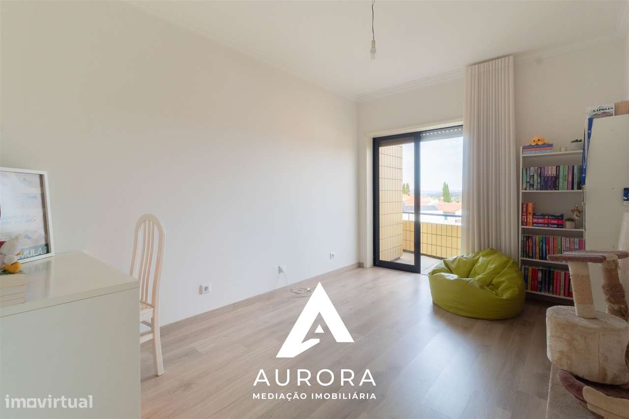 Apartamento T3 no centro de Fiães, Santa Maria da Feira, Renovado-39