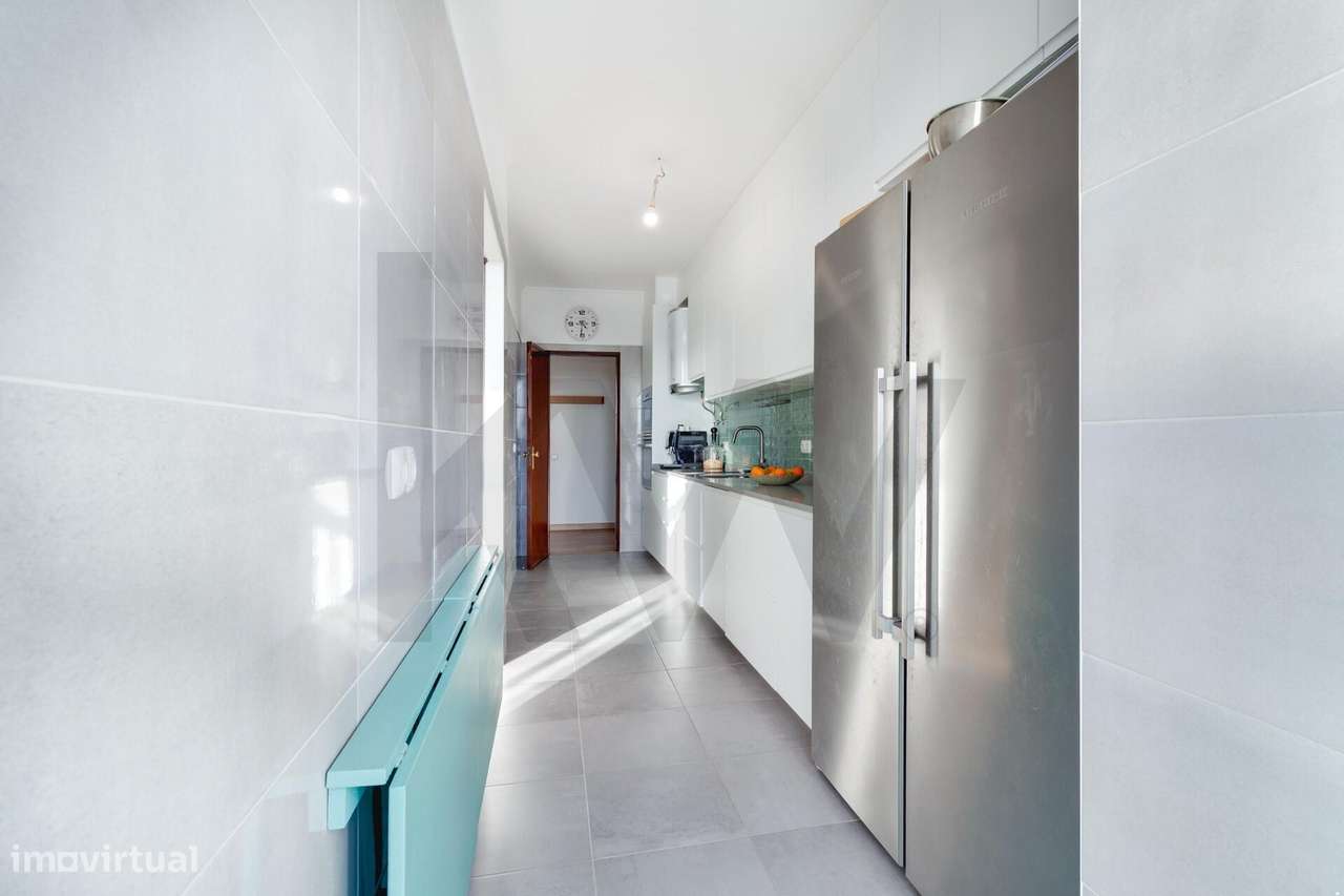 APARTAMENTO T3 OEIRAS | REMODELADO | COM ESTACIONAMENTO - Grande imagem: 3/30