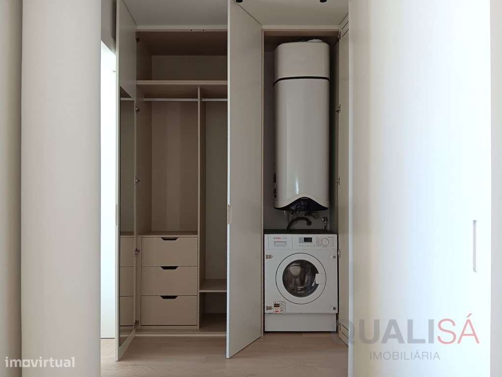 Apartamento T1 novo com varanda, equipado e mobilado, no centro his... - Grande imagem: 5/32