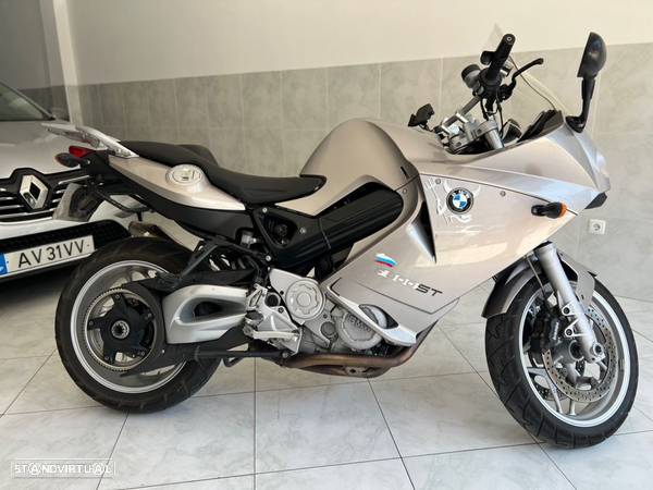 BMW F 800 ST - 1