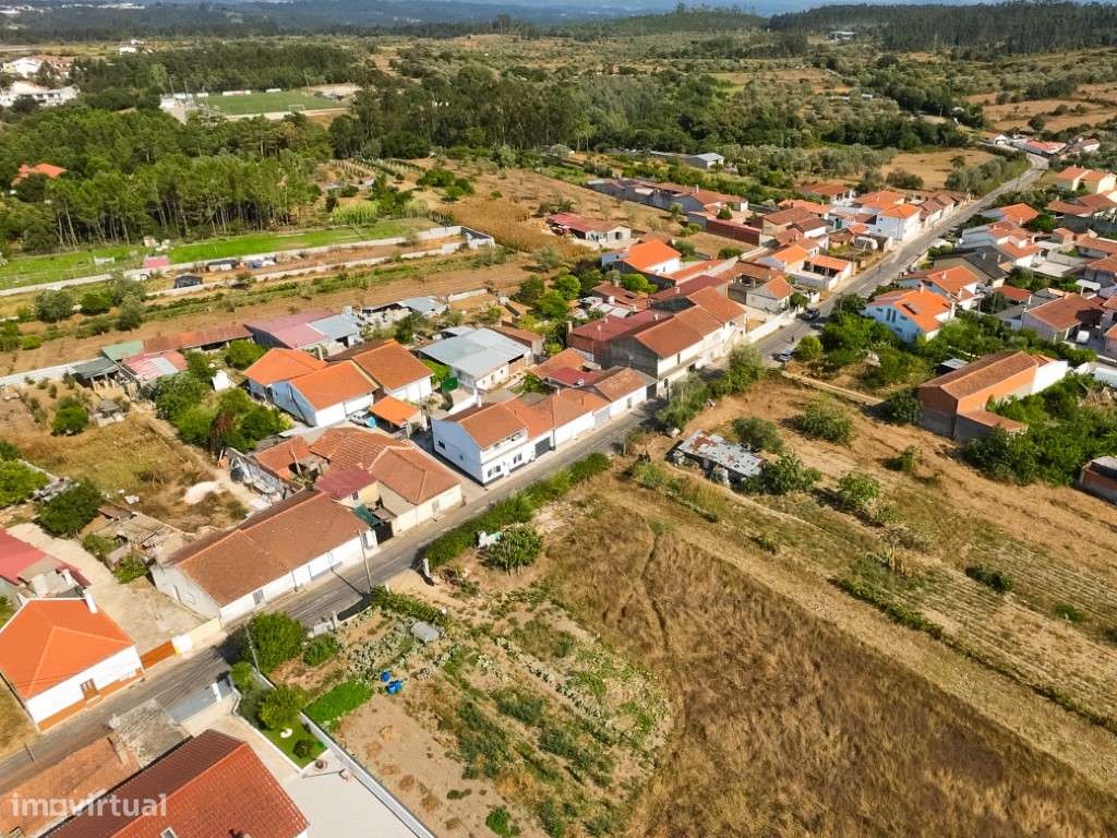 Moradia T3 em Pereira-23