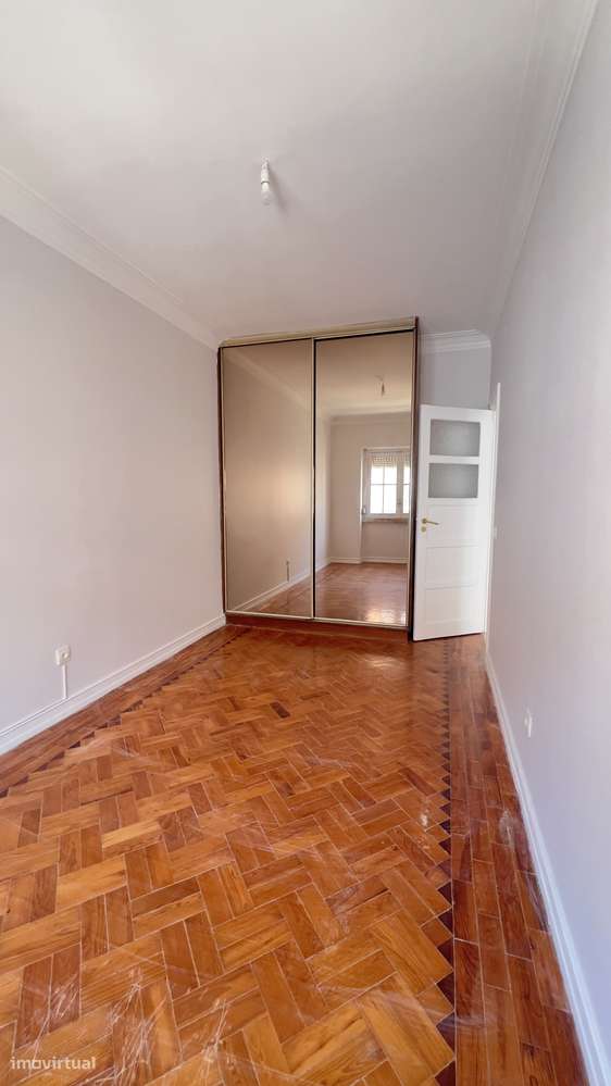 Apartamento T2 Benfica-12