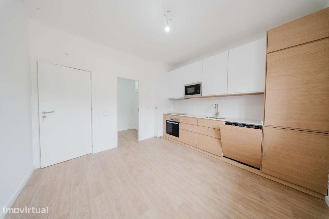 Apartamento T3 Renovado com Garagem | Fânzeres - Grande imagem: 4/24