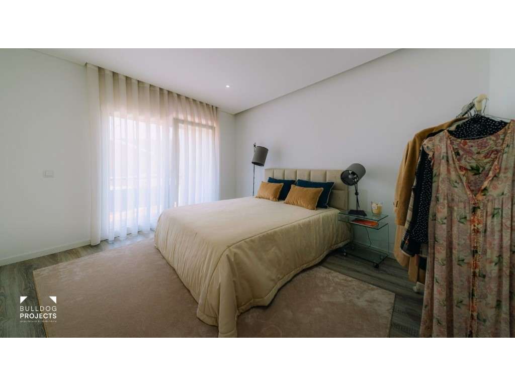Moradia Isolada T4 Triplex Venda Coimbra-51