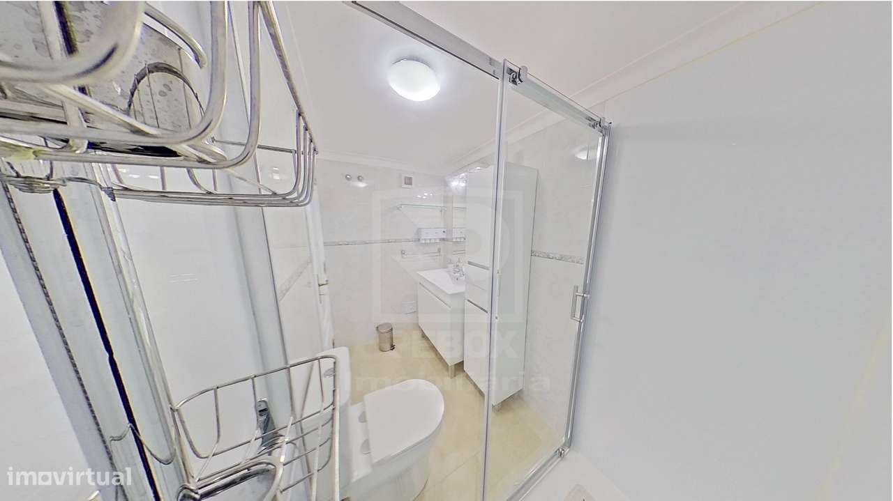 Apartamento T4, lavandaria e excelente aproveitamento do espaço-9