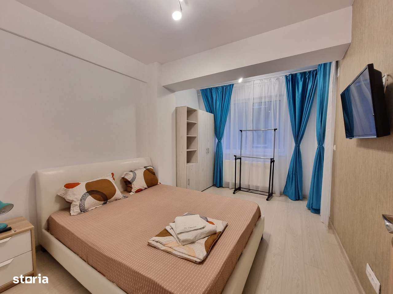 La 2 minute de mare, doua camere decomandate. - Imagine principală: 3/13