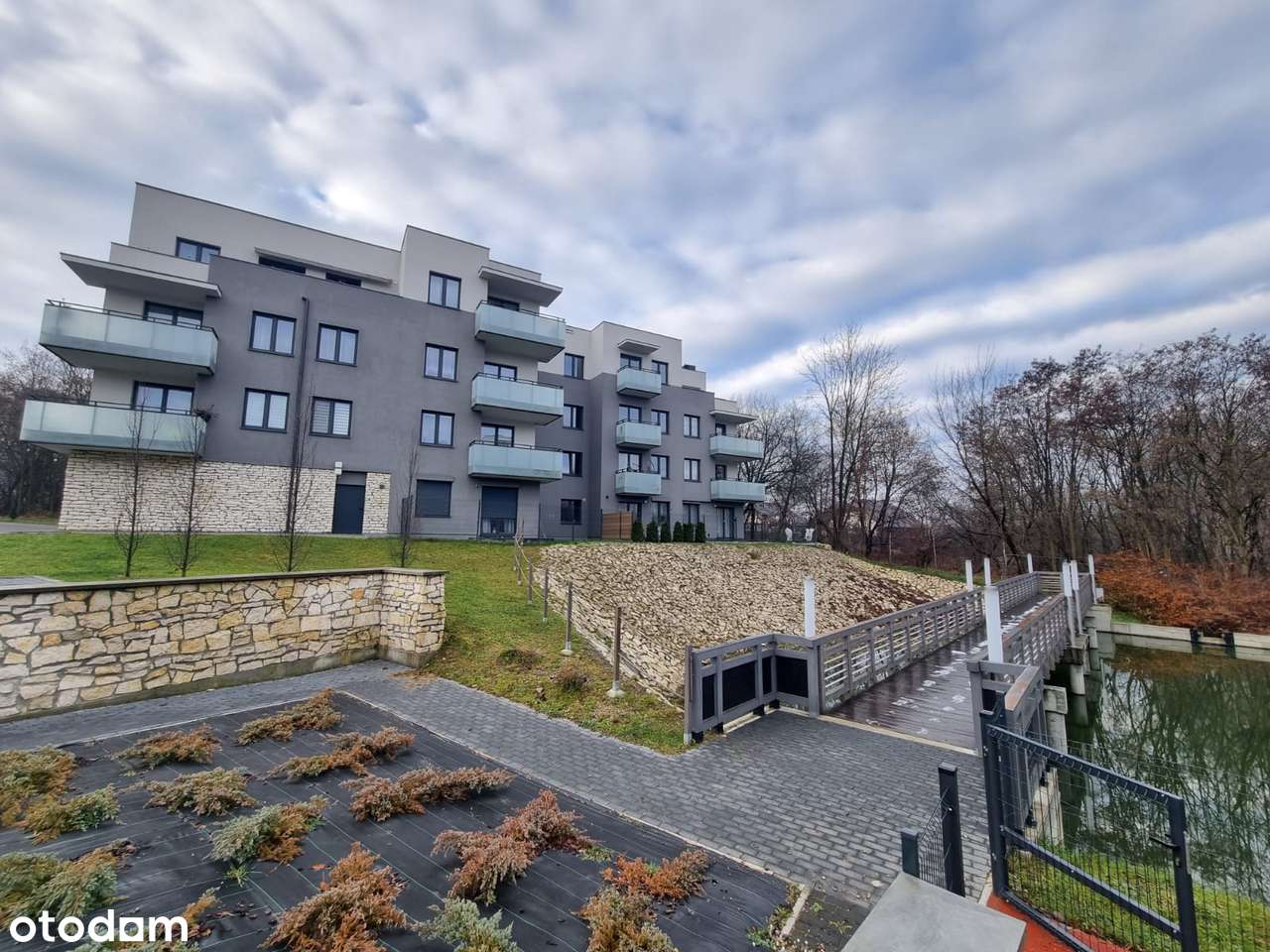 Wykończony i wyposażony Apartament w stylu Glamour z garażem!-18