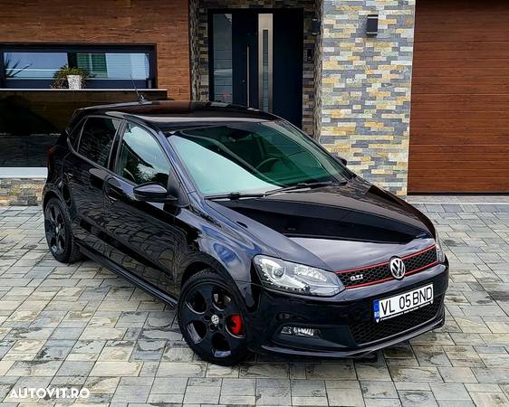 Volkswagen Polo 1.4 TSI GTI - 12