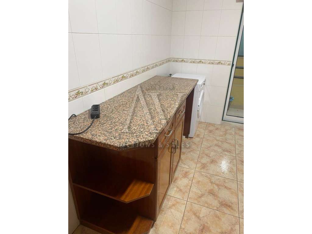 Excelente T1 na Guia, Pombal - Com arrecadação e garagem - Grande imagem: 3/26