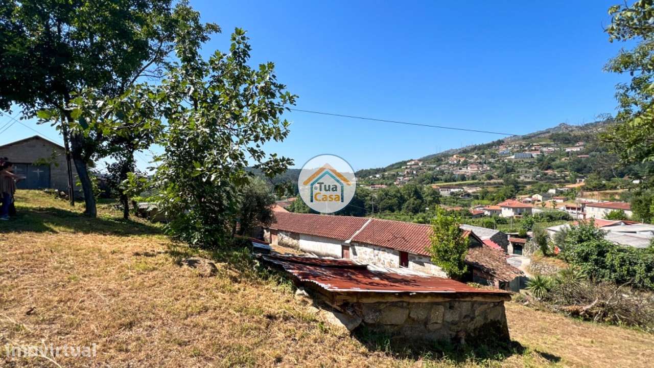 Casa com Terreno para Recuperar - Frades - Povoa Lanhoso - Grande imagem: 4/47