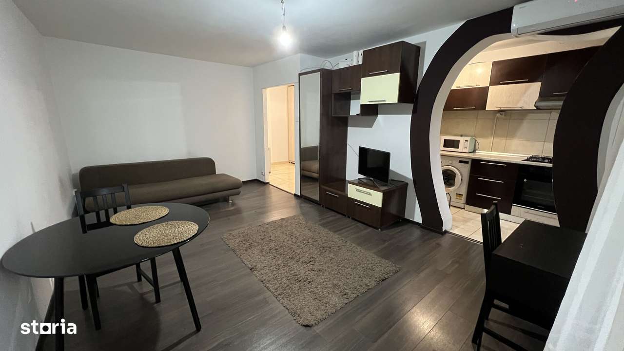 Garsoniera decomandata bloc 1986 Lujerului, Militari-3