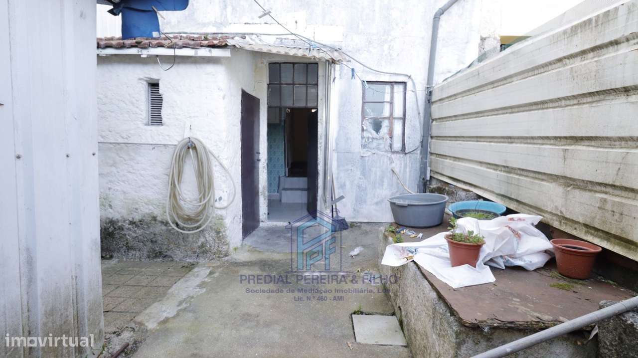 Moradia Térrea para restaurar - Rio Tinto / Areosa-22