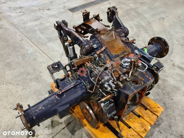 TYLNY MOST DEUTZ FAHR DX 4.30 04374610RK - 1