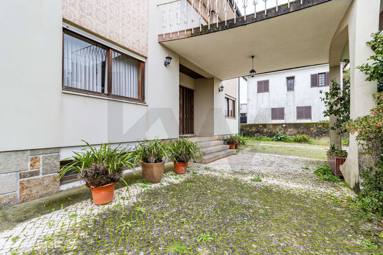 Habitação no centro de Escapães - Grande imagem: 5/25