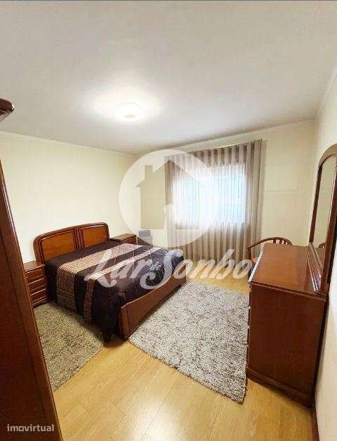 Apartamento T3, situado em Ermesinde  Espaçoso, luminoso e com loca...-9