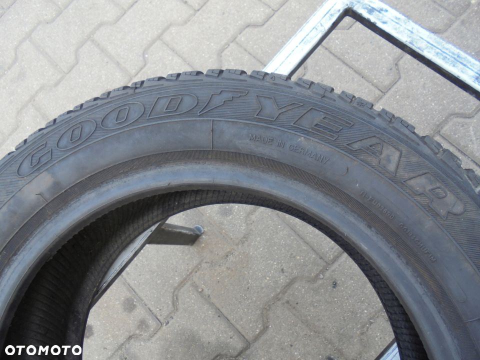 185/55R14 Goodyear Ultragrip - 2