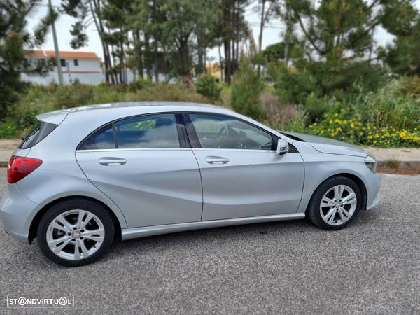 Mercedes-Benz A 180 d Urban - 12