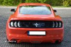 Ford Mustang - 4