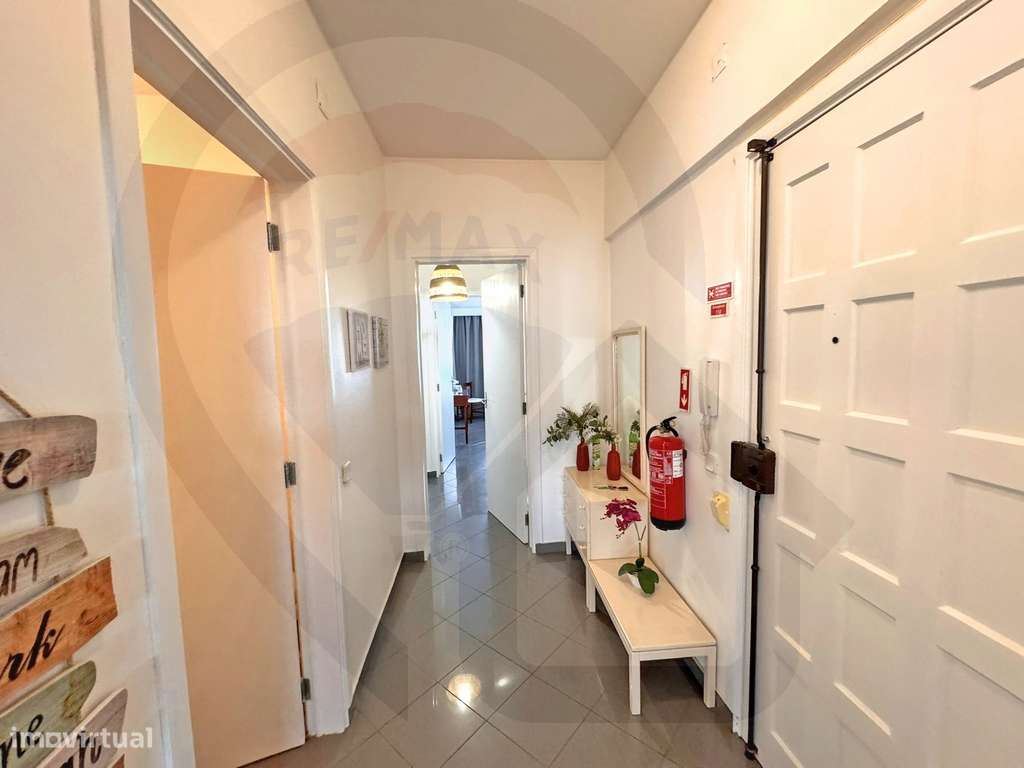 Apartamento T2+1 com Varanda | Praia da Rocha Portimão-13