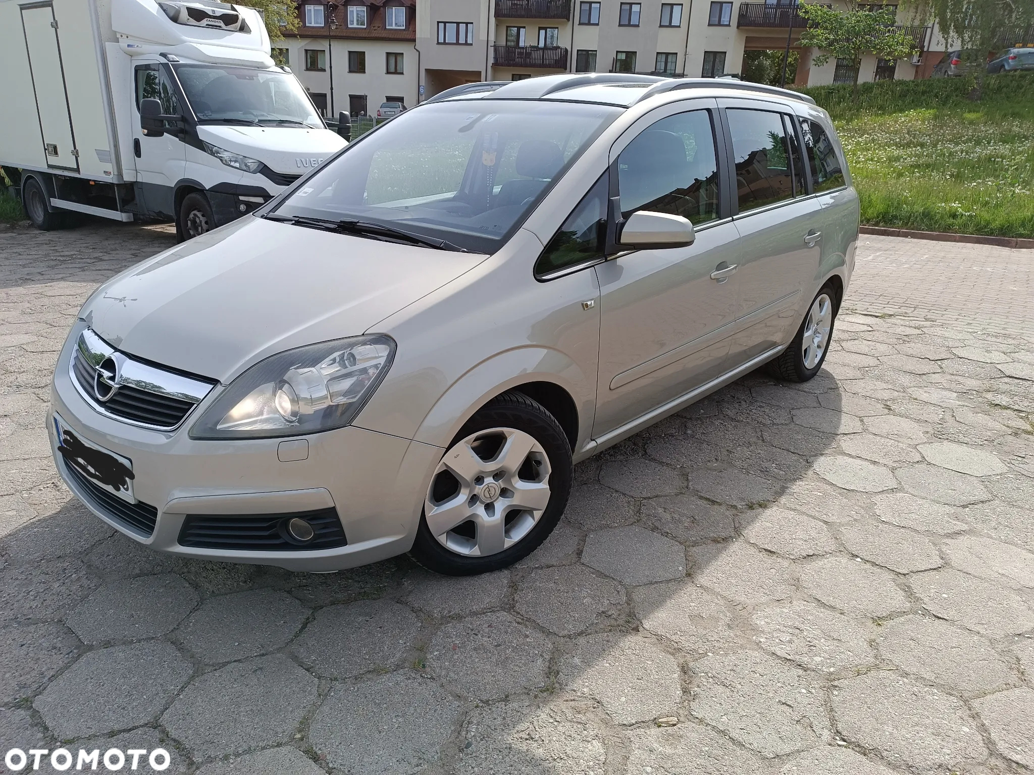 Opel Zafira 1.9 CDTI Cosmo - 3