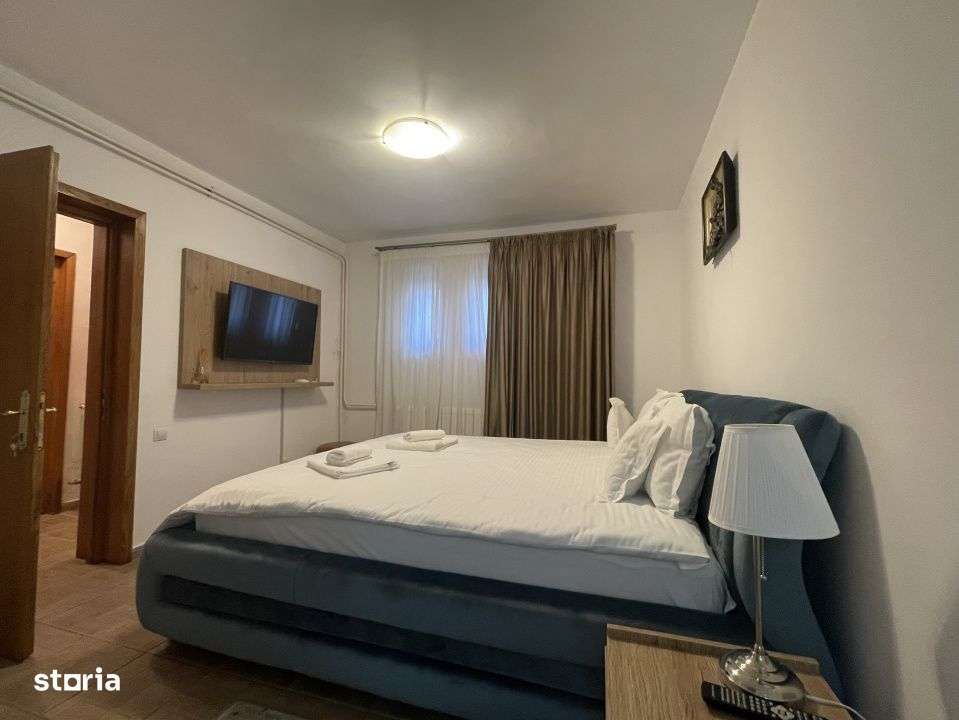 Casa spectaculoasa in Sinaia, cu facilitati de resort si panorama unic-5