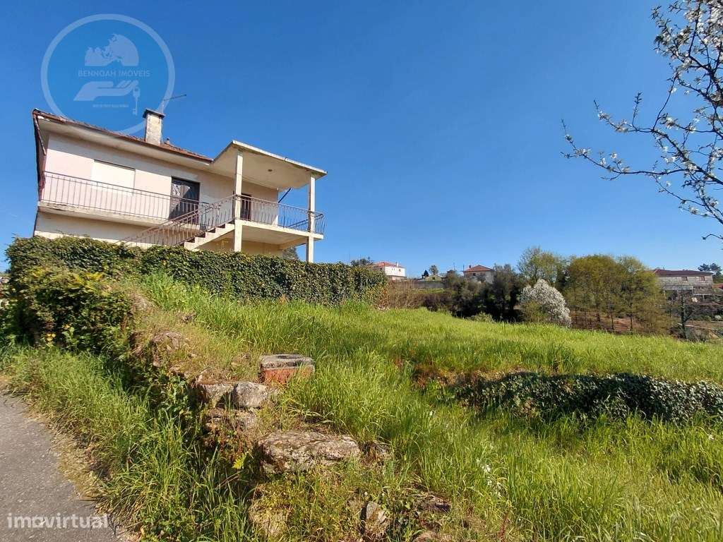 Casa Geminada T3 com Terreno Outerinho, Cabeceiras de Basto-4