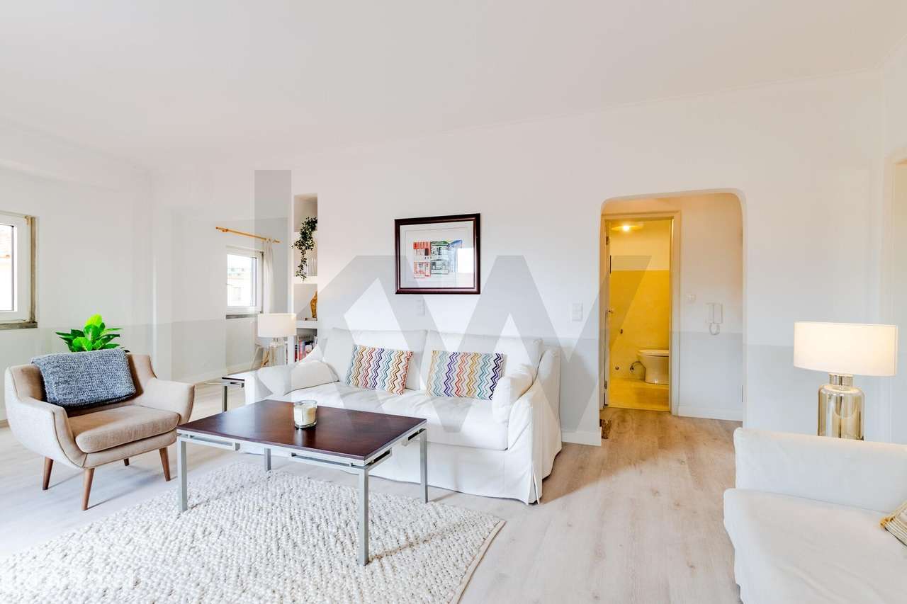 Apartamento totalmente renovado, muito luminoso, no Centro Histórico d-6