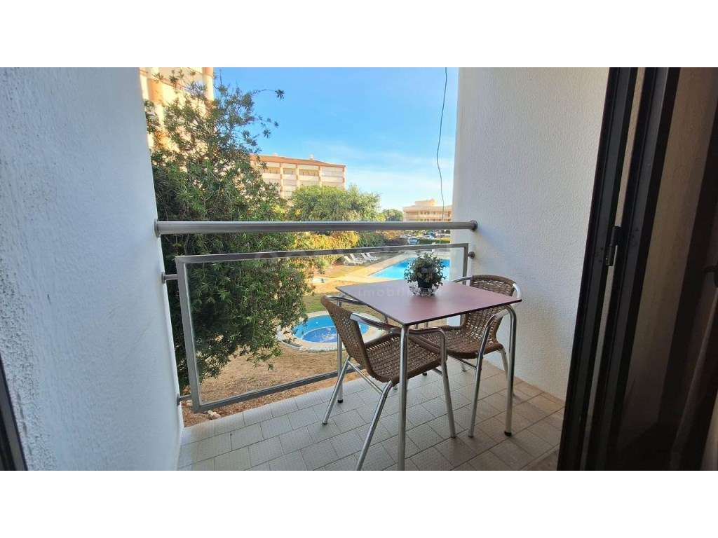 Apartamento T1 mobilado e equipado em condomínio com piscina - Vila... - Grande imagem: 2/16