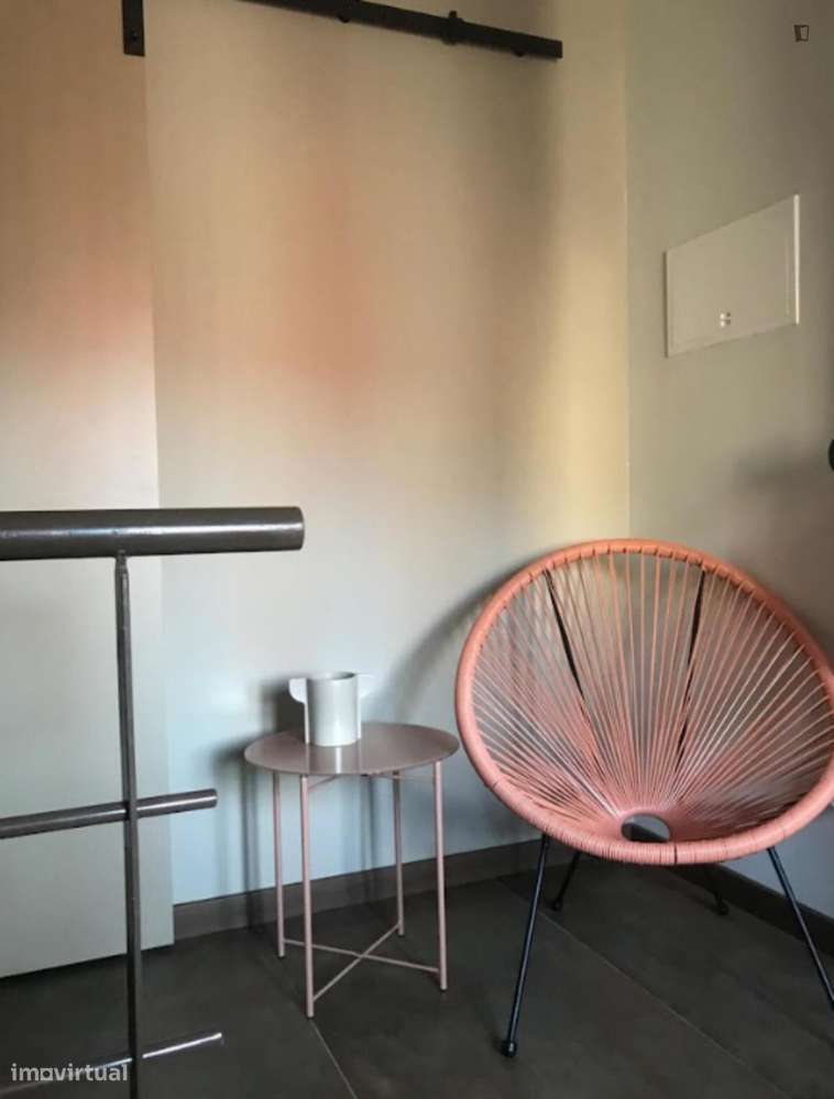 Estúdio - localizado em Baixa Coimbra - Grande imagem: 4/6