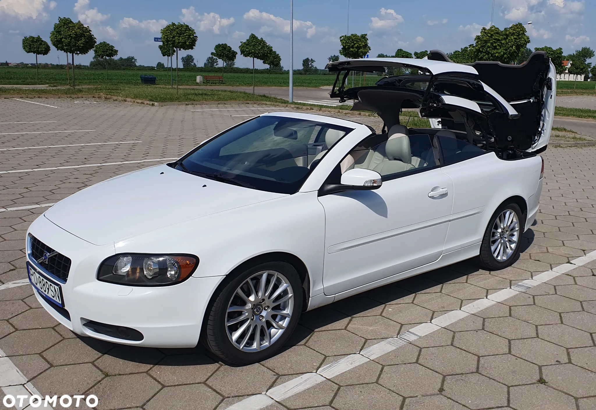 Volvo C70 T5 Summum - 4