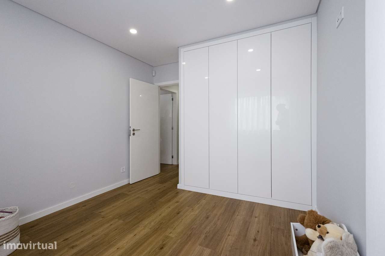 Andar Moradia T3 Renovado - Grande imagem: 4/13