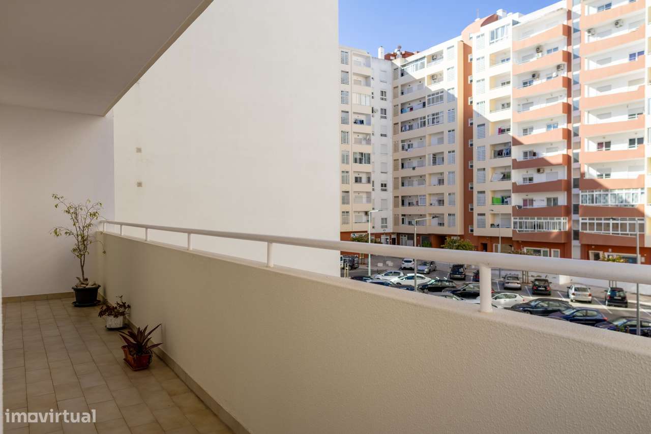 Apartamento T2 na Urbanização da Raminha em Portimão!-33