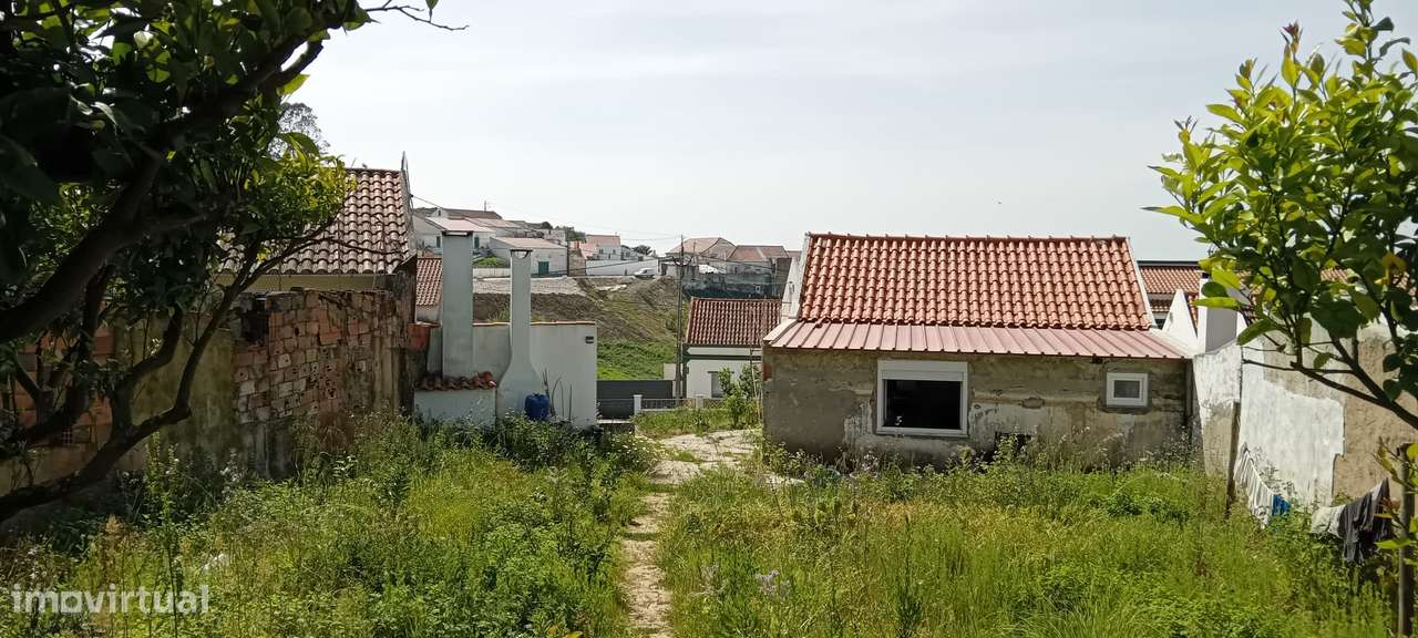 Moradia T4 em Lapaduços, Vila Verde dos Francos-26