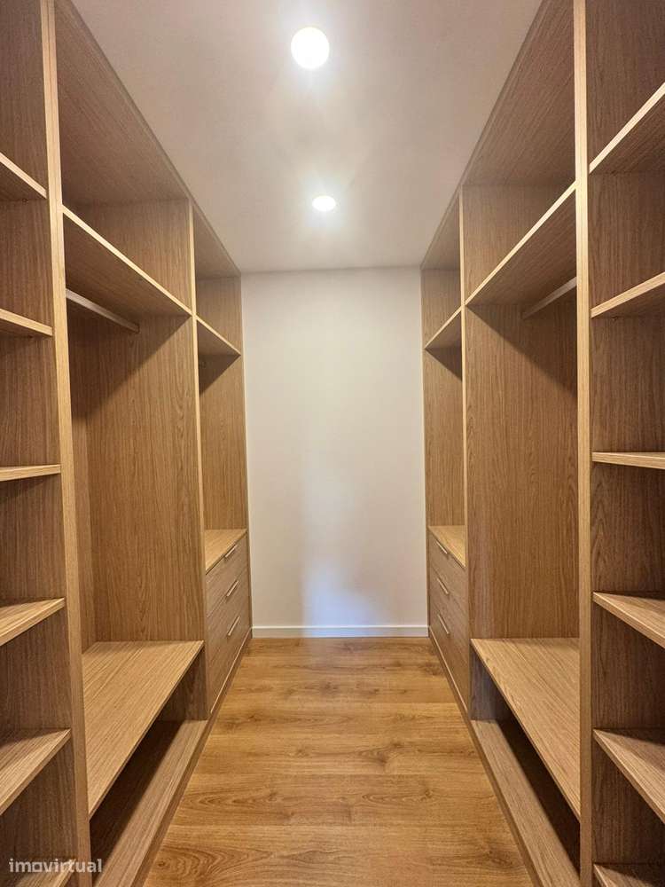 Apartamento T3 na cidade Aveiro, Avenida Principal - Grande imagem: 5/17