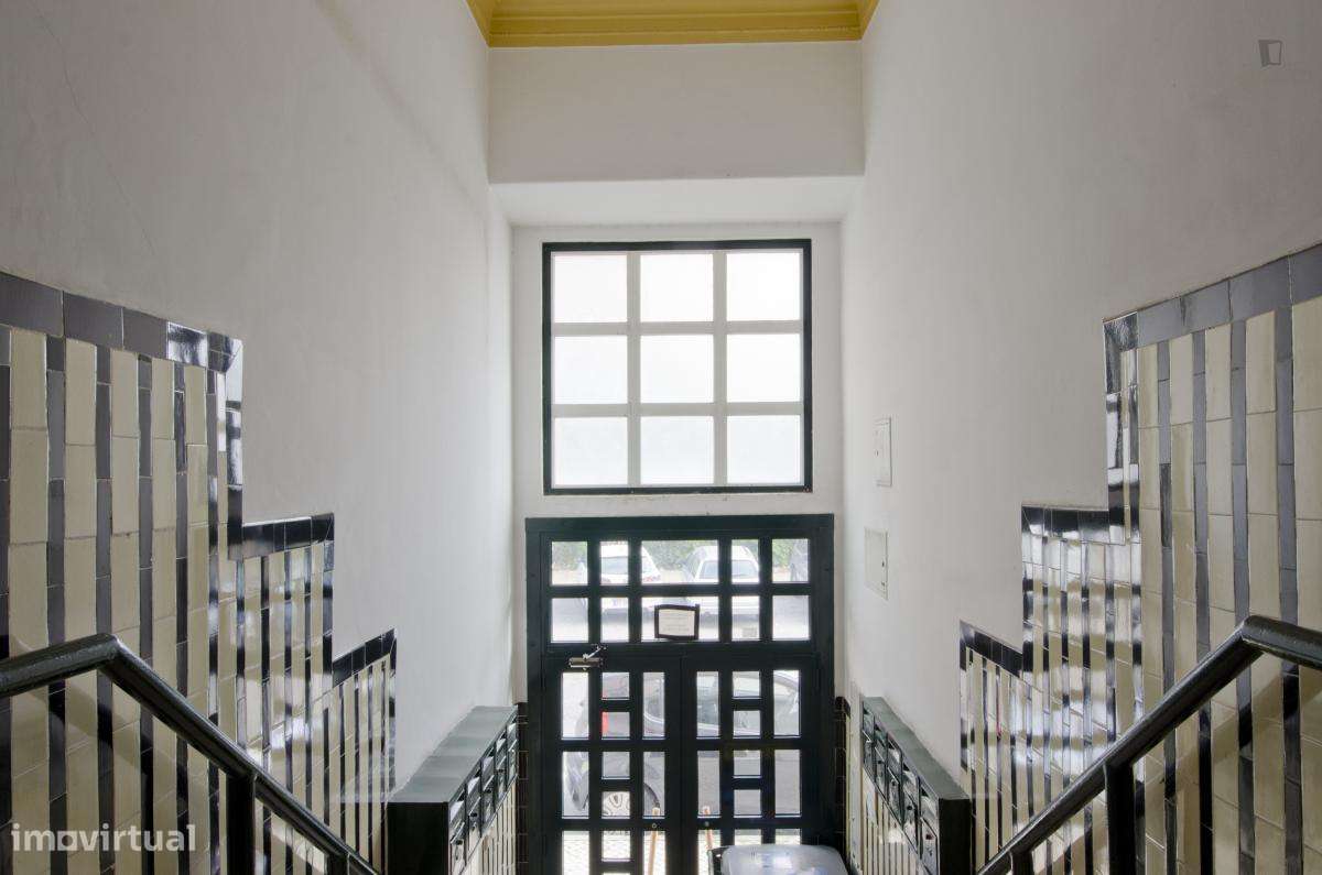 Quarto - localizado em Sete Rios Lisbon - Grande imagem: 4/10