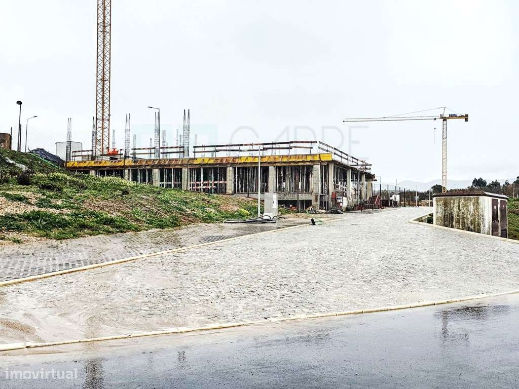 Novo apartamento T2, terraço e garagem box, junto ao centro Alcobaça-21