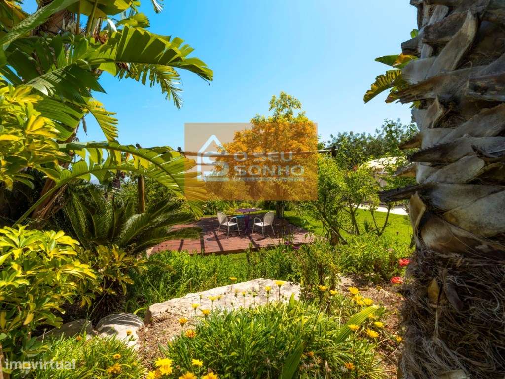 Moradia T4 em Santa Bárbara de Nexe-20