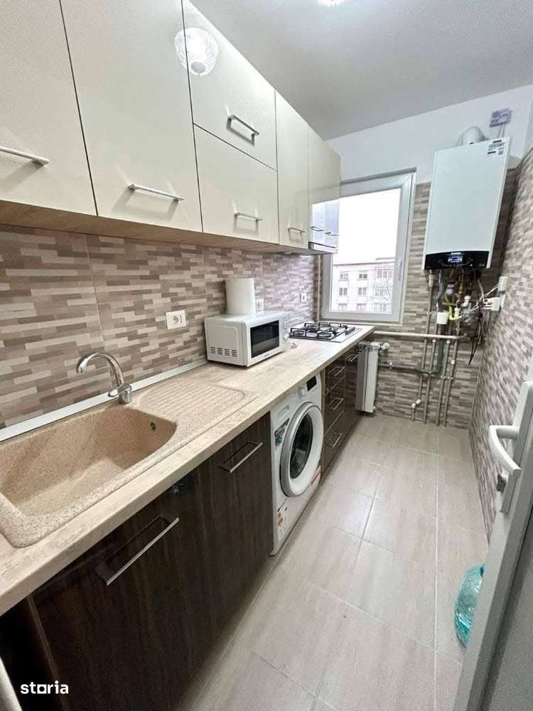 De vanzare apartament cu 2 camere - Imagine principală: 3/6