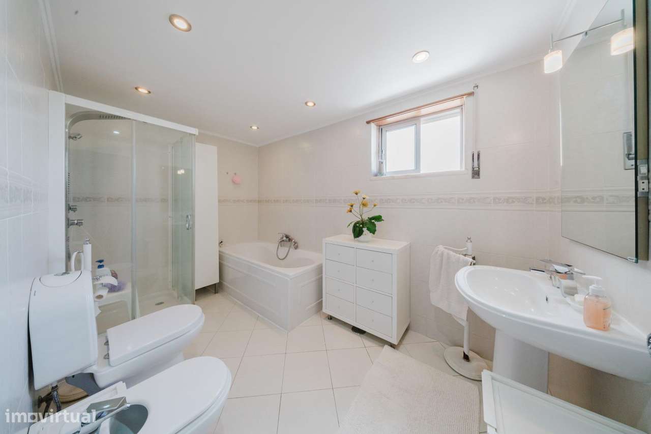 Moradia Independente T4 com Lote de 1.000 m2 em Fernão Ferro-22