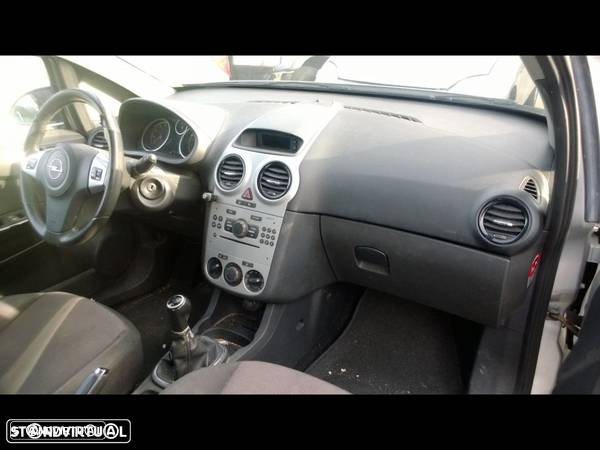 Traseira/Frente/Interior Opel Corsa D 2010 - 3