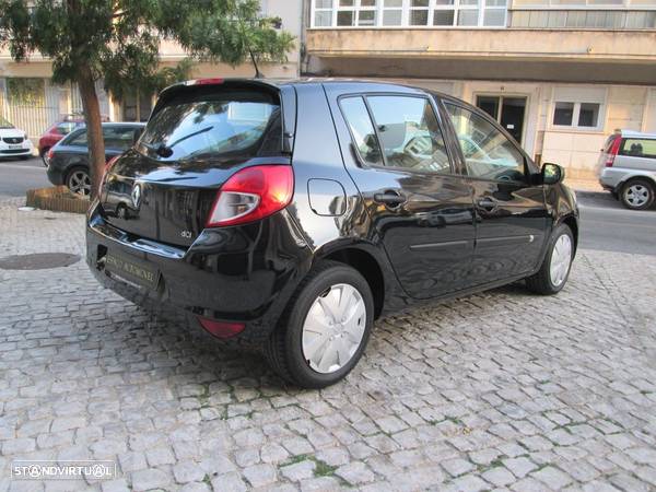 Renault Clio 1.5 dCi Confort 89g - 4