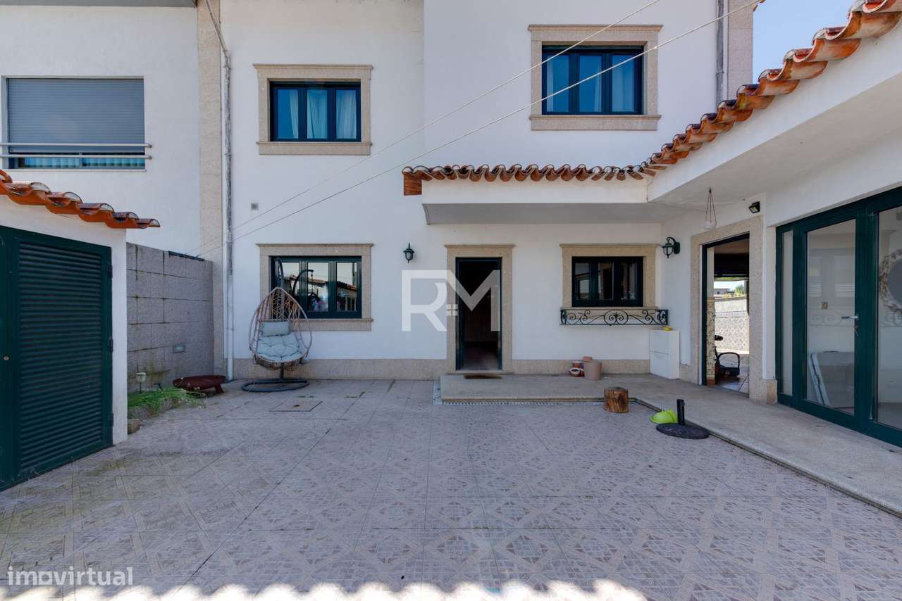 MORADIA T5 COM ESPAÇO EXTERIOR | SUSÃO, VALONGO-23